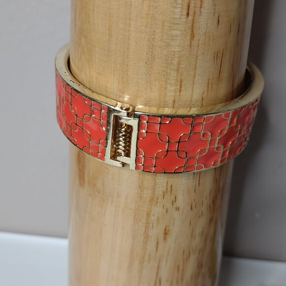 7 Inch Orange And Gold Tone Hinged Bangle - Picture 3 of 9